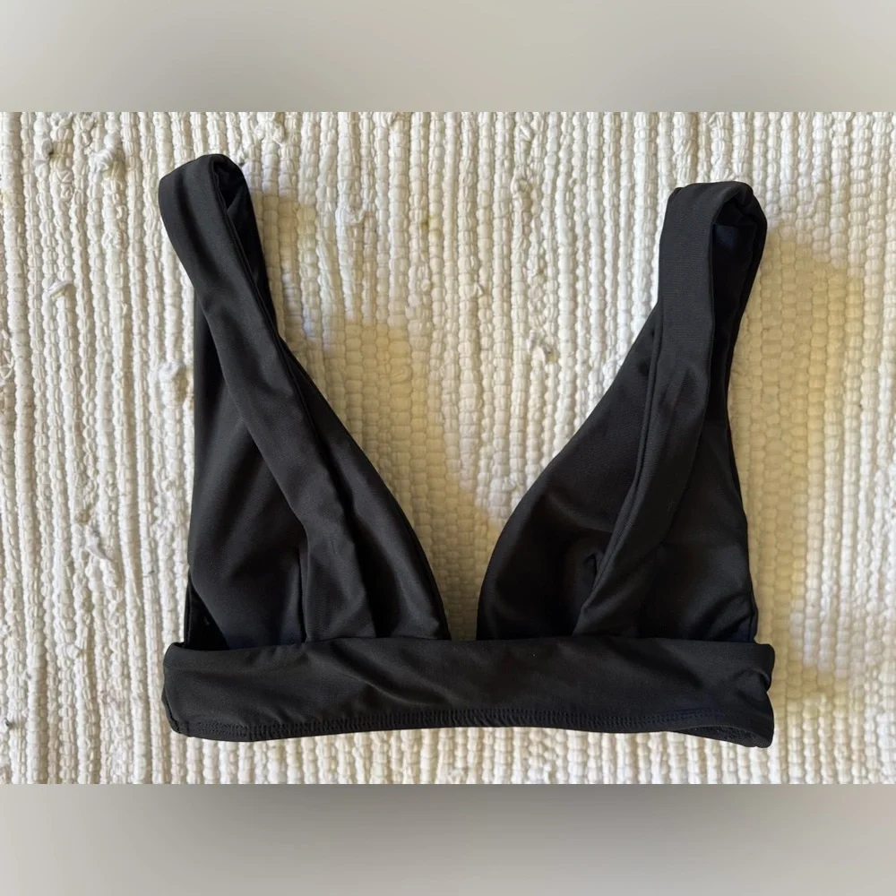 Volcom Bikini Top - Picture 2 of 5